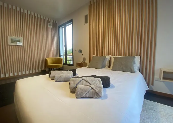 Casa Raiz * 蓬塔德尔加达